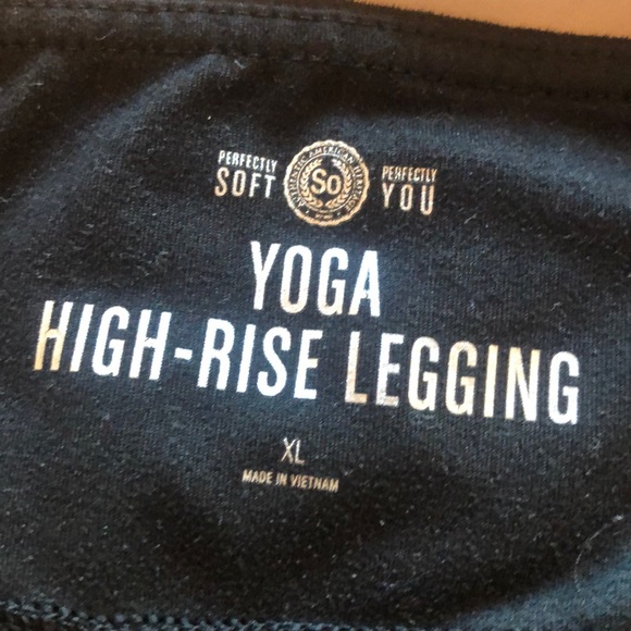 Black leggings - Picture 2 of 2